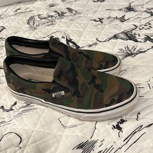 Camo custom slip on Vans